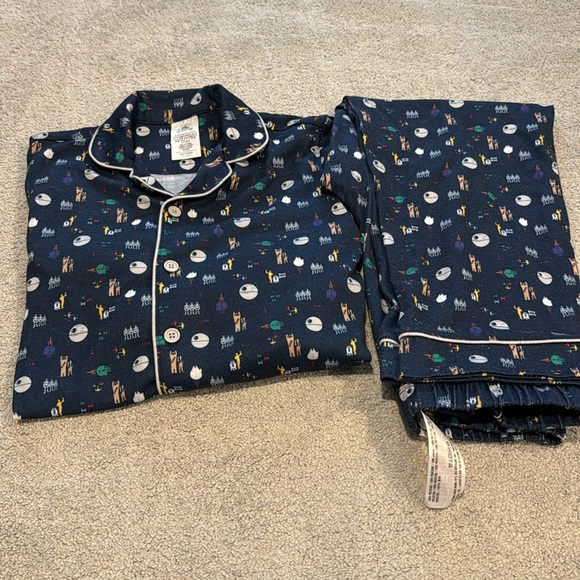 Disney Star Wars Button up Pajama Set - Picture 6 of 7